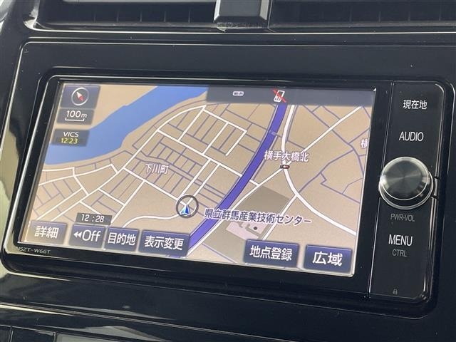Toyota PRIUS 2018 8622877-15