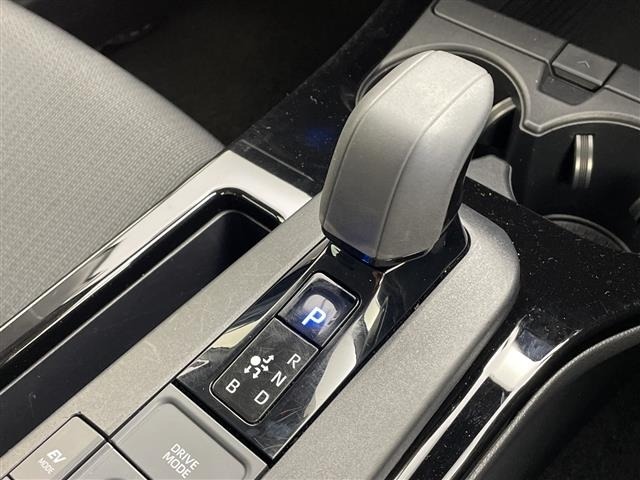 Toyota PRIUS 2025 8622878-1