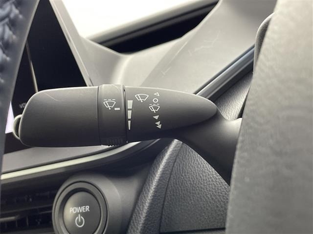 Toyota PRIUS 2025 8622878-7