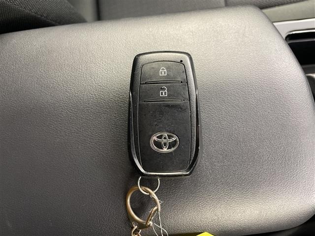 Toyota PRIUS 2025 8622882-20