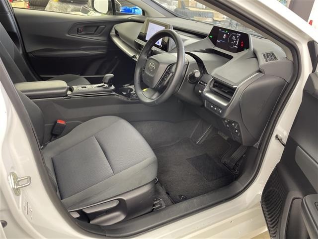 Toyota PRIUS 2025 8622882-22