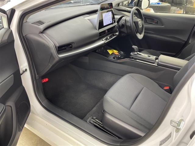 Toyota PRIUS 2025 8622882-4