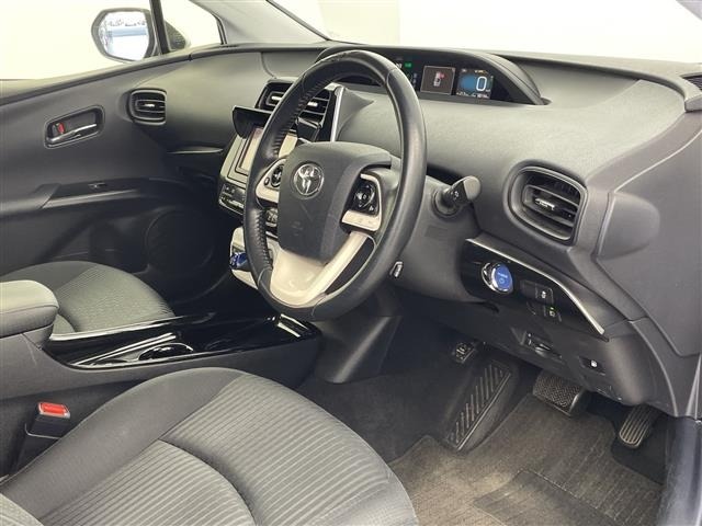 Toyota PRIUS 2016 8622885-6