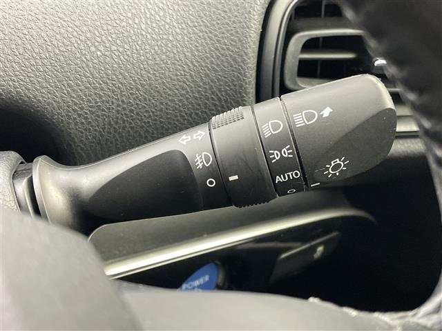 Toyota PRIUS 2016 8622885-9
