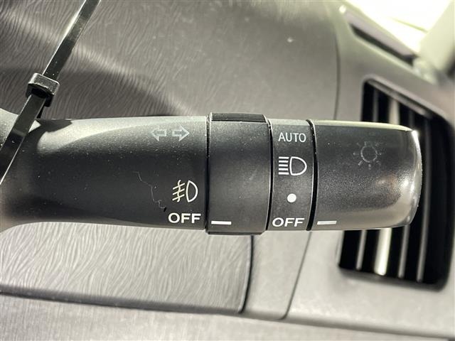 Toyota PRIUS 2013 8622897-2