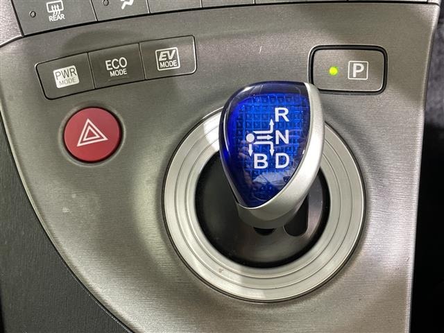 Toyota PRIUS 2013 8622897-9