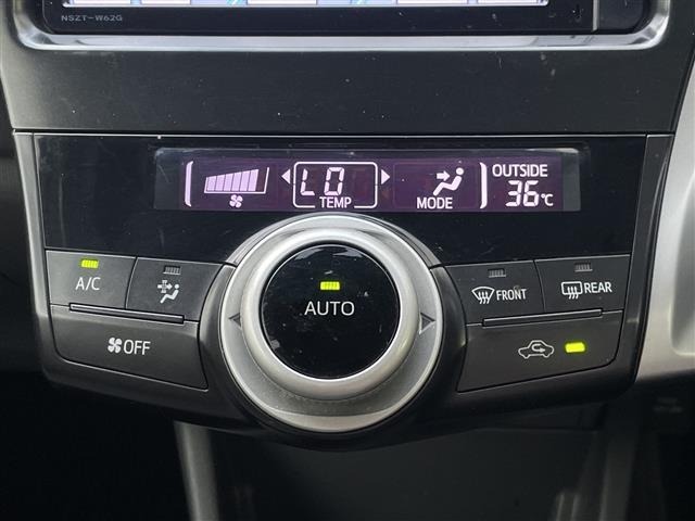 Toyota PRIUS 2013 8624099-17