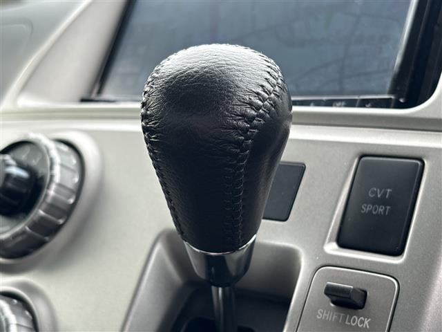 Toyota RACTIS 2010 8624152-10