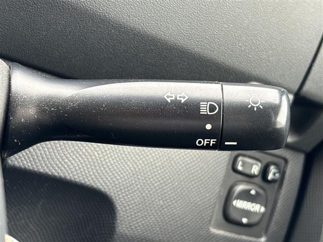 Toyota RACTIS 2010 8624152-19