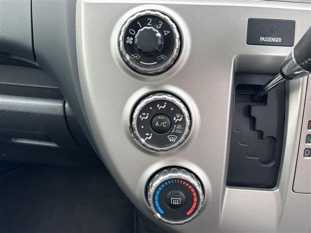 Toyota RACTIS 2010 8624152-8