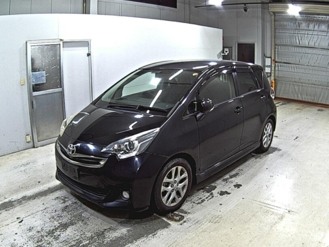 Toyota RACTIS 2015 8624158-4
