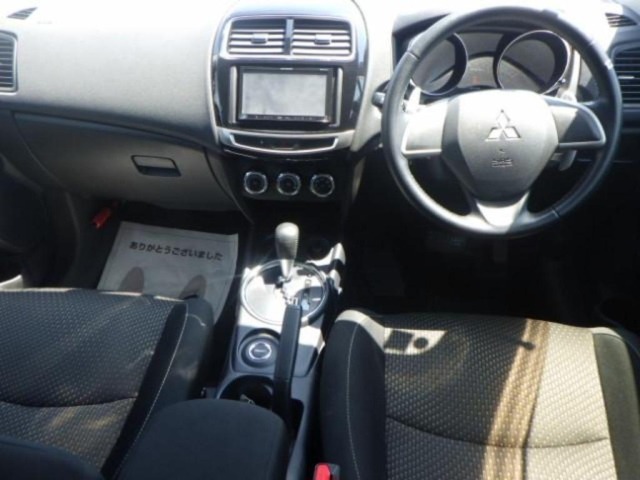 Mitsubishi RVR 2014 8624331-3