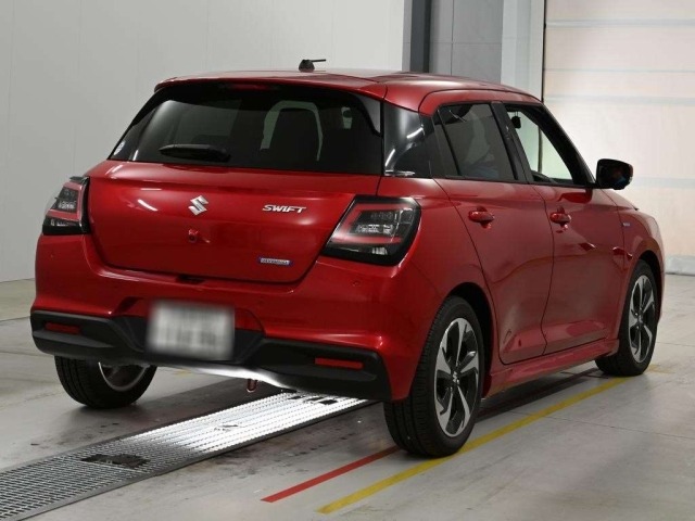Suzuki SWIFT 2024 8624754-1