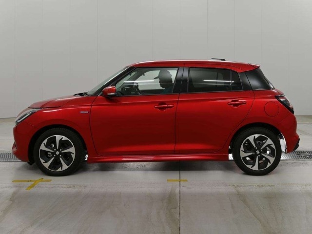Suzuki SWIFT 2024 8624754-4