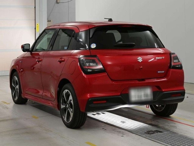 Suzuki SWIFT 2024 8624754-6