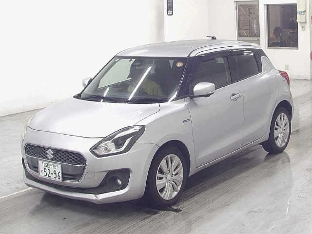 Suzuki SWIFT 2018 8624759-4