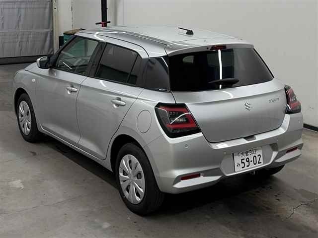 Suzuki SWIFT 2024 8624761-1