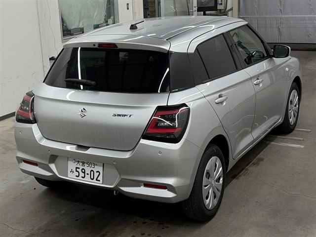 Suzuki SWIFT 2024 8624761-5