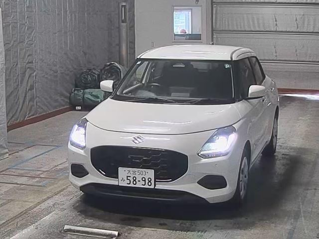 Suzuki SWIFT 2024 8624764-0