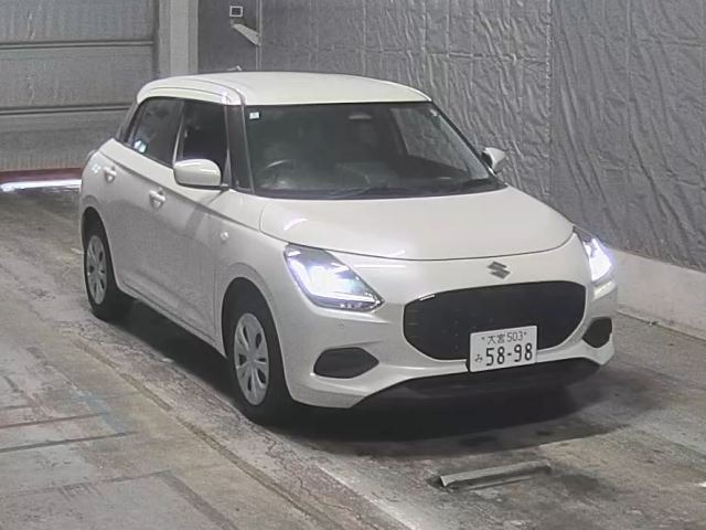 Suzuki SWIFT 2024 8624764-7
