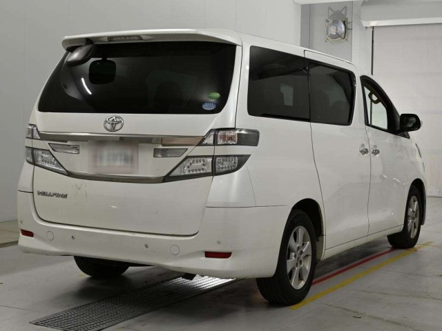 Toyota VELLFIRE 2013 8622758-1