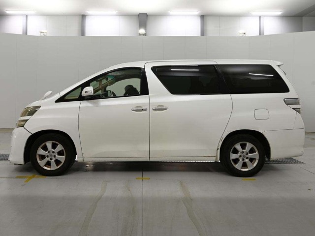 Toyota VELLFIRE 2013 8622758-4