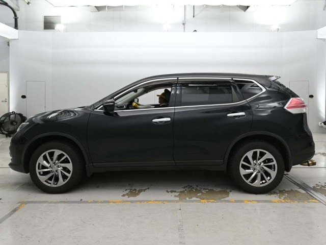 Nissan X-TRAIL 2017 8622289-4