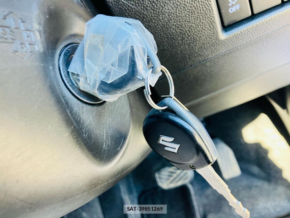Suzuki IGNIS 2018-01 737487-23