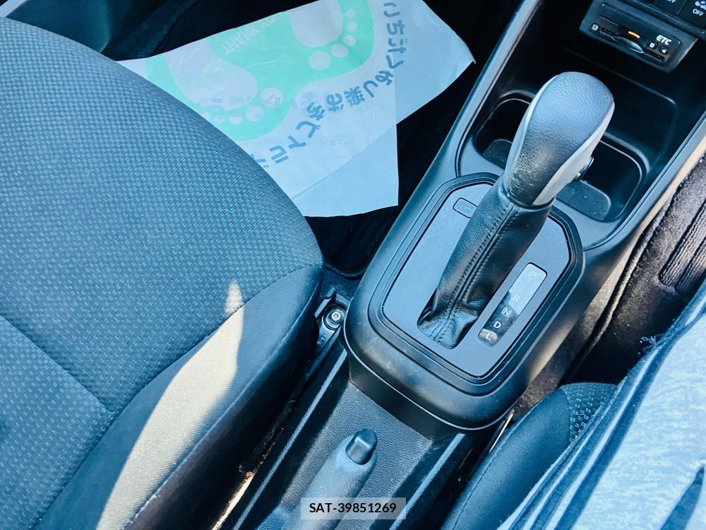 Suzuki IGNIS 2018-01 737487-24