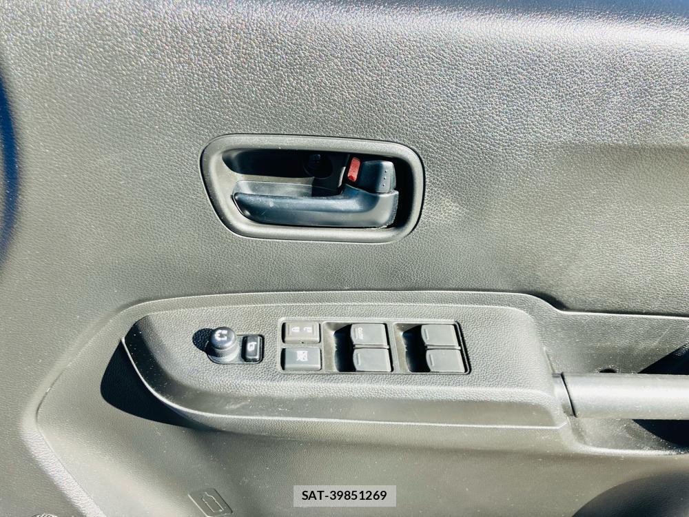 Suzuki IGNIS 2018-01 737487-27