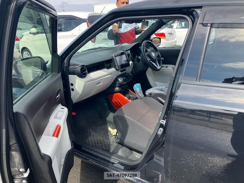 Suzuki IGNIS 2018-09 829396-9
