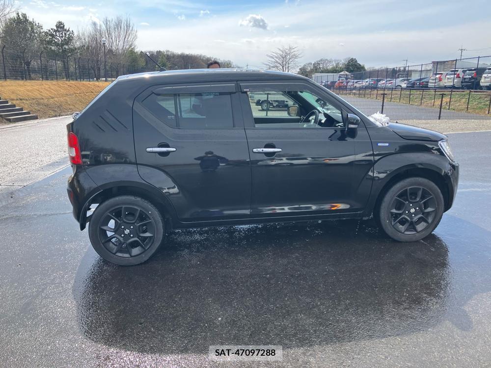 Suzuki IGNIS 2018-09 829396-1