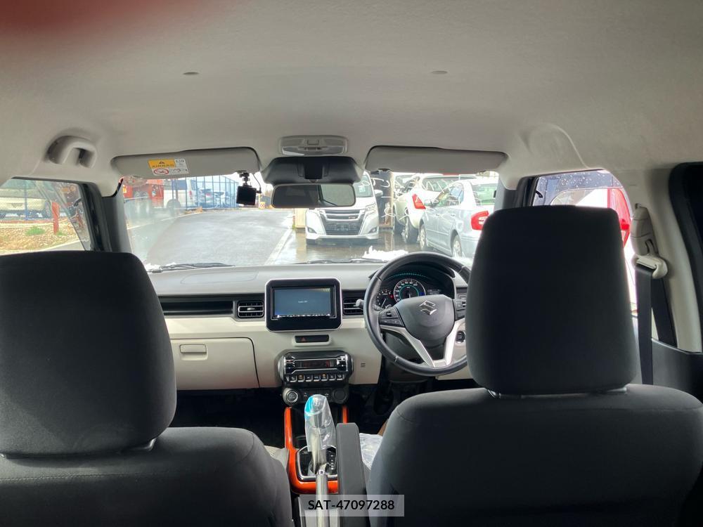Suzuki IGNIS 2018-09 829396-28