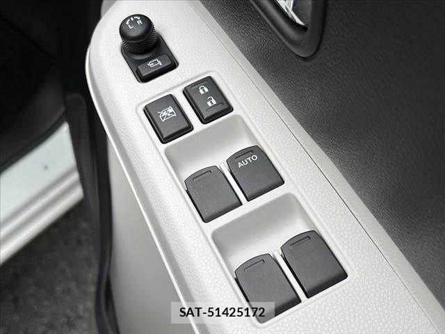 Suzuki IGNIS 2016-05 6676373-25