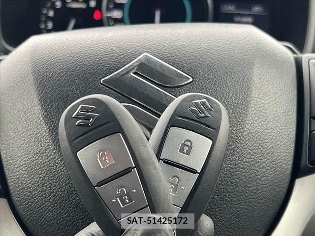 Suzuki IGNIS 2016-05 6676373-26