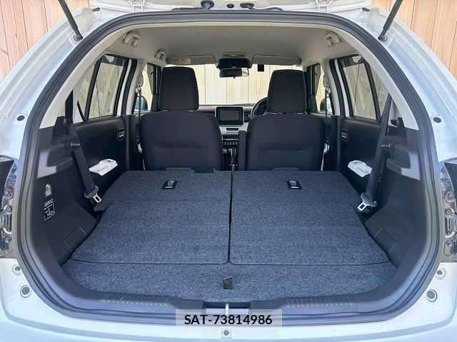 Suzuki IGNIS 2018-03 8245459-17