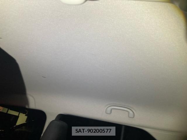 Suzuki IGNIS 2016-02 8412921-17