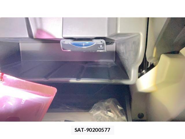 Suzuki IGNIS 2016-02 8412921-25