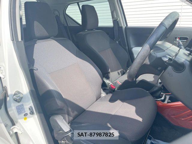 Suzuki IGNIS 2018-10 8627172-7