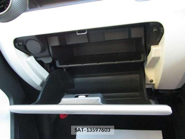 Suzuki IGNIS 2017-03 8742784-18