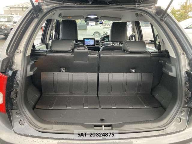 Suzuki IGNIS 2017-03 1380876-19