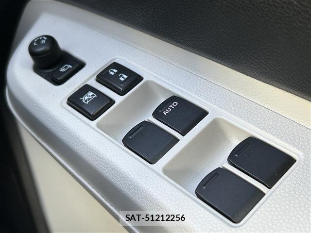 Suzuki IGNIS 2016-05 6671947-11