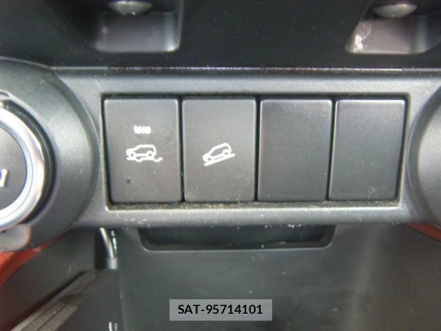 Suzuki IGNIS 2016-09 7358146-17