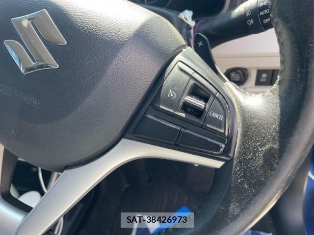 Suzuki IGNIS 2016-04 8230381-11