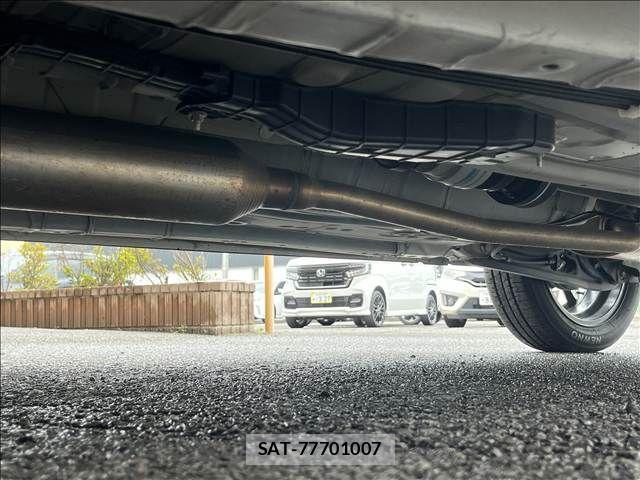 Suzuki IGNIS 2018-12 8829532-10