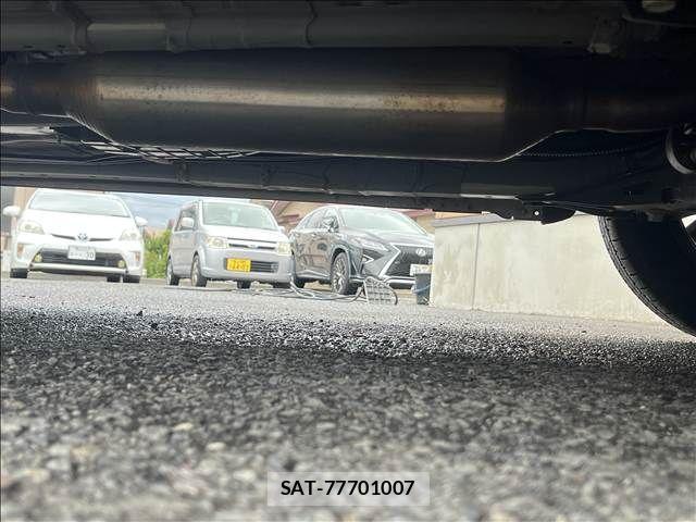 Suzuki IGNIS 2018-12 8829532-11
