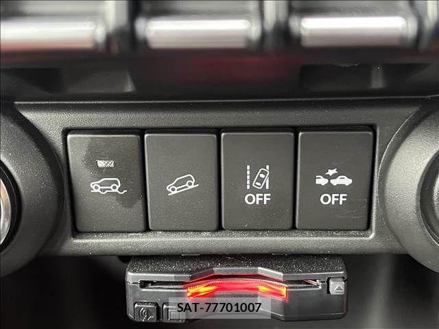 Suzuki IGNIS 2018-12 8829532-24