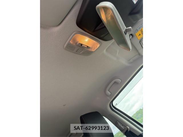 Suzuki IGNIS 2016-03 8849377-16