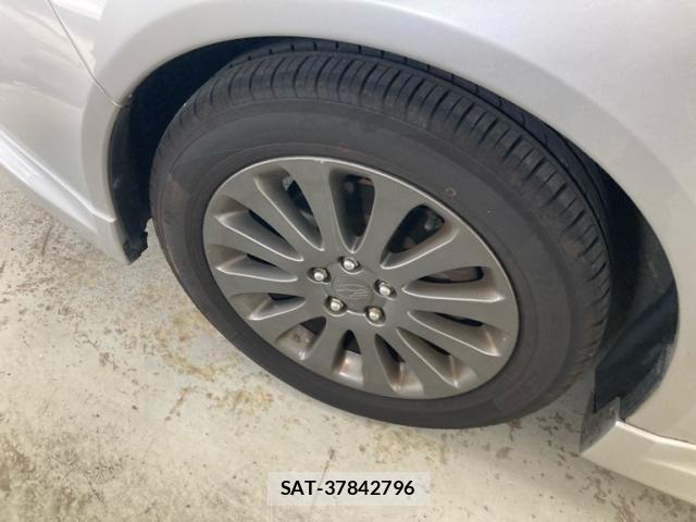 Subaru IMPREZA 2011-08 7327577-7