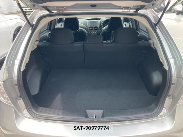 Subaru IMPREZA 2010-03 8366376-13